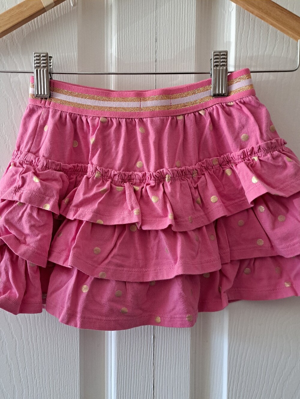 Mini Boden Pink Tiered Ruffle Skort with Gold Dots